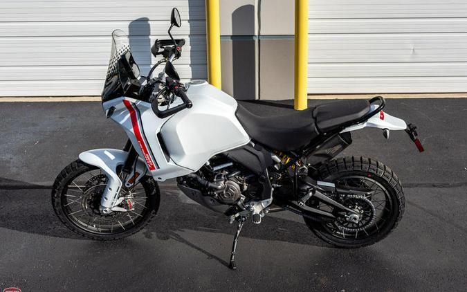 2023 Ducati DesertX Star White Silk