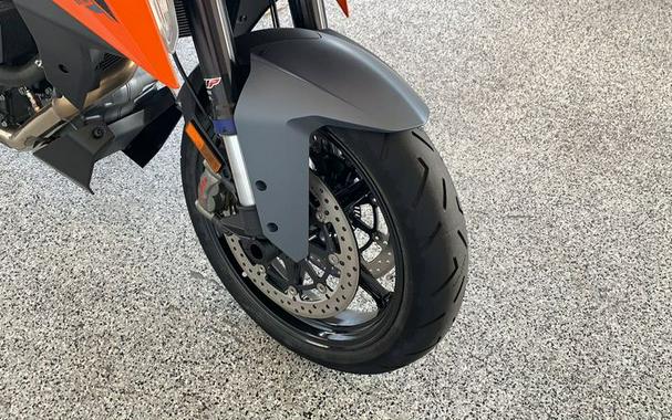 2023 KTM 1290 SUPER DUKE GT