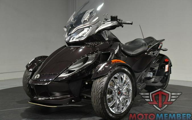 2014 Can-Am Spyder ST Limited SE5