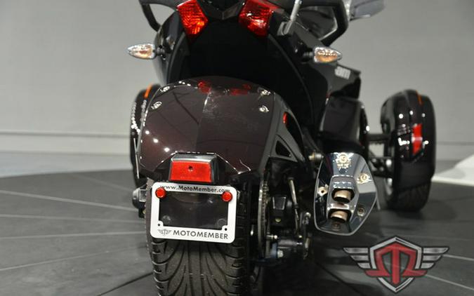 2014 Can-Am Spyder ST Limited SE5