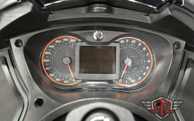 2014 Can-Am Spyder ST Limited SE5