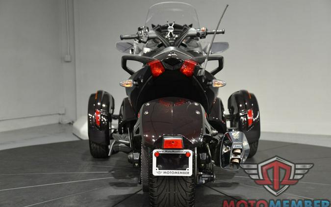 2014 Can-Am Spyder ST Limited SE5