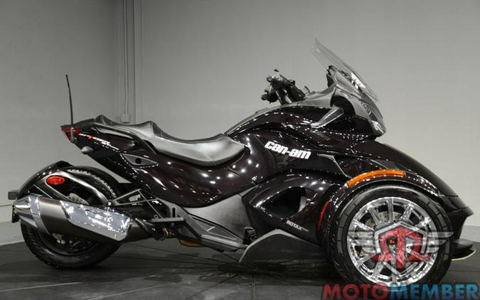 2014 Can-Am Spyder ST Limited SE5