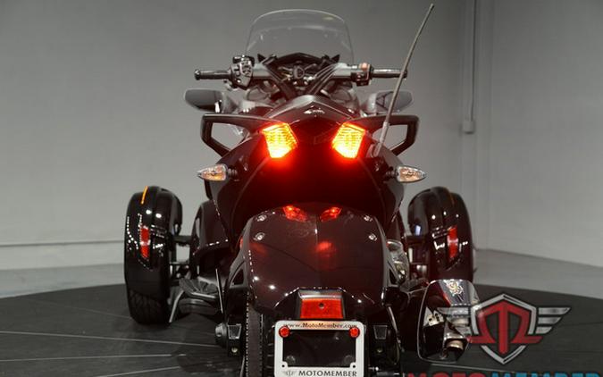 2014 Can-Am Spyder ST Limited SE5