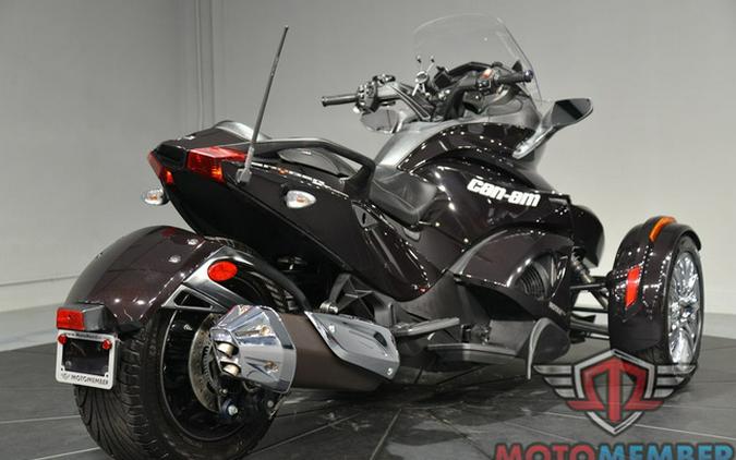 2014 Can-Am Spyder ST Limited SE5