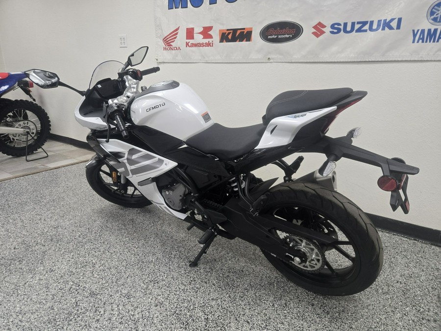 2026 CFMOTO 300SS CF300-5US - C4223