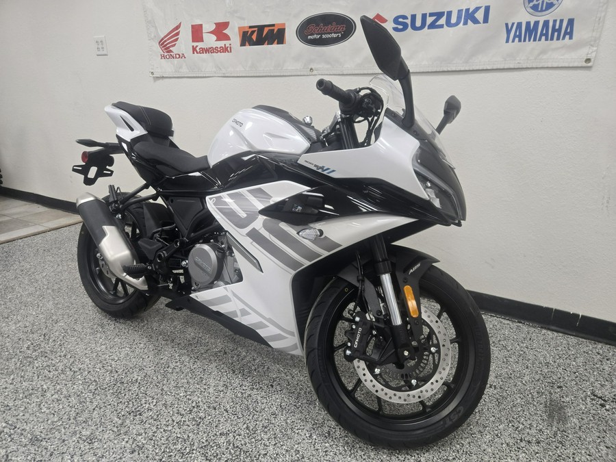 2026 CFMOTO 300SS CF300-5US - C4223