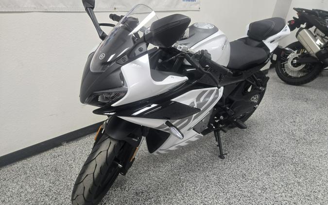 2026 CFMOTO 300SS - C4223