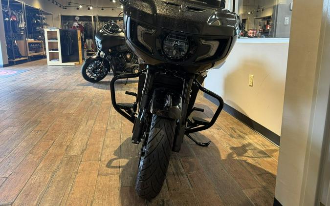 2026 Indian Motorcycle® Challenger 112 Dark Horse® with PowerBand Audio Package