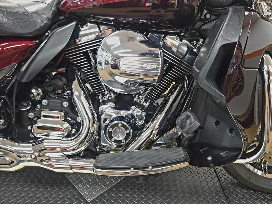 2015 Harley-Davidson® FLHTKL - Ultra Limited Low