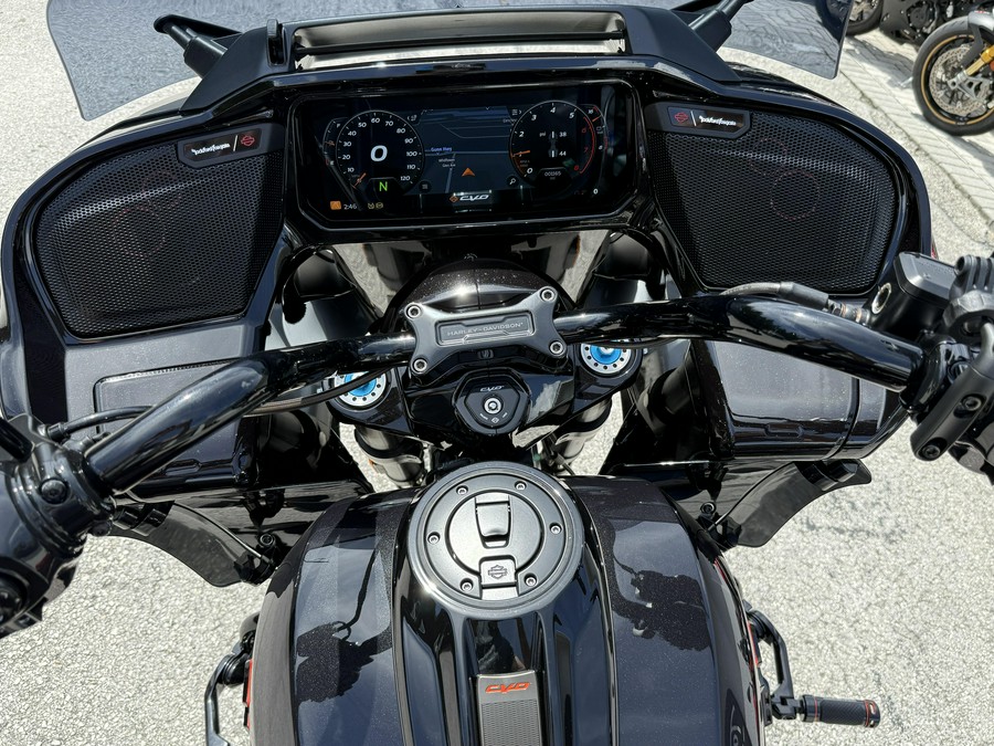 2025 Harley-Davidson FLTRXSE CVO Road Glide