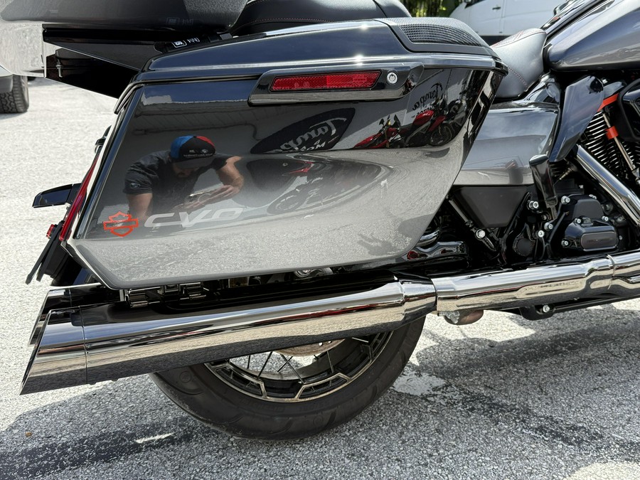 2025 Harley-Davidson FLTRXSE CVO Road Glide