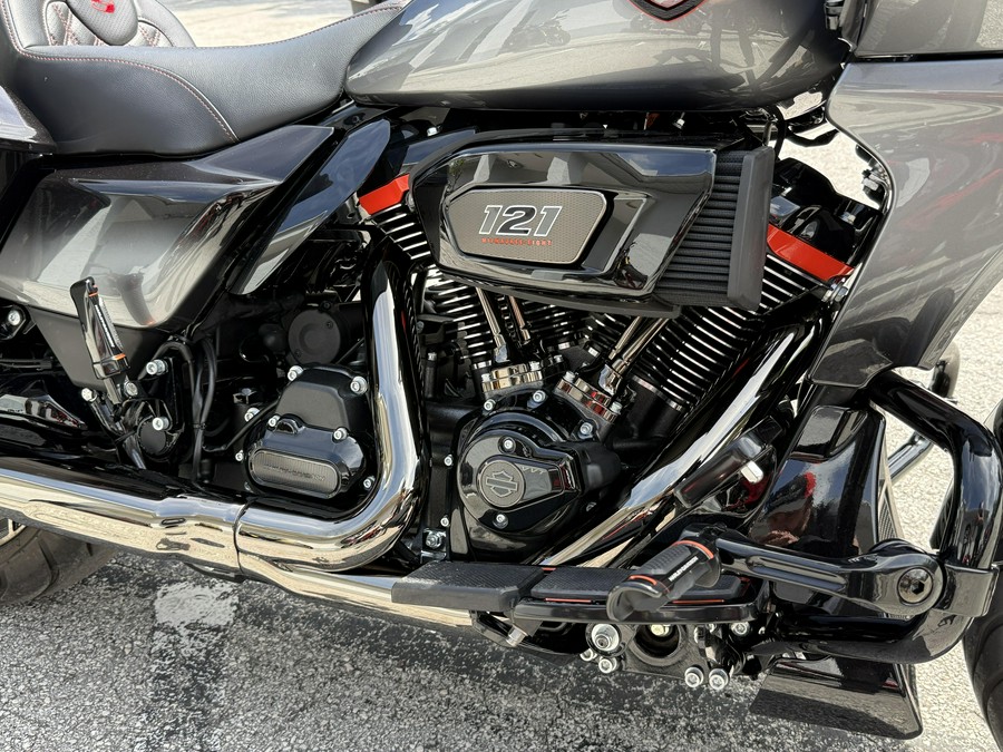 2025 Harley-Davidson FLTRXSE CVO Road Glide