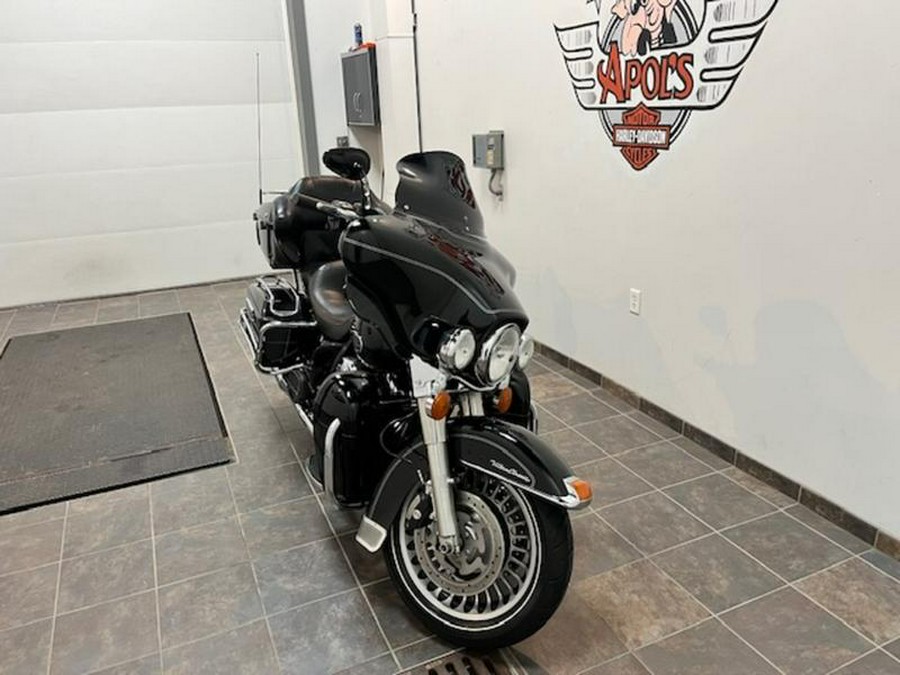 2009 Harley-Davidson® FLHTCU - Ultra Classic® Electra Glide®