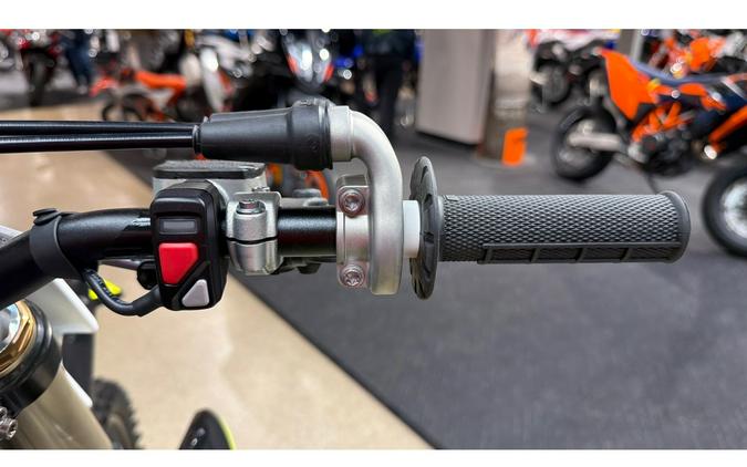 2025 Triumph TF250-X