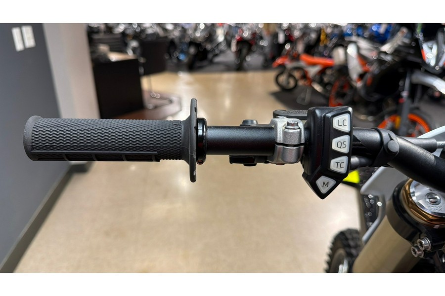 2025 Triumph TF250-X