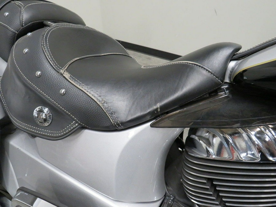 2017 Indian Motorcycle® Chieftain® Star Silver Over Thunder Black