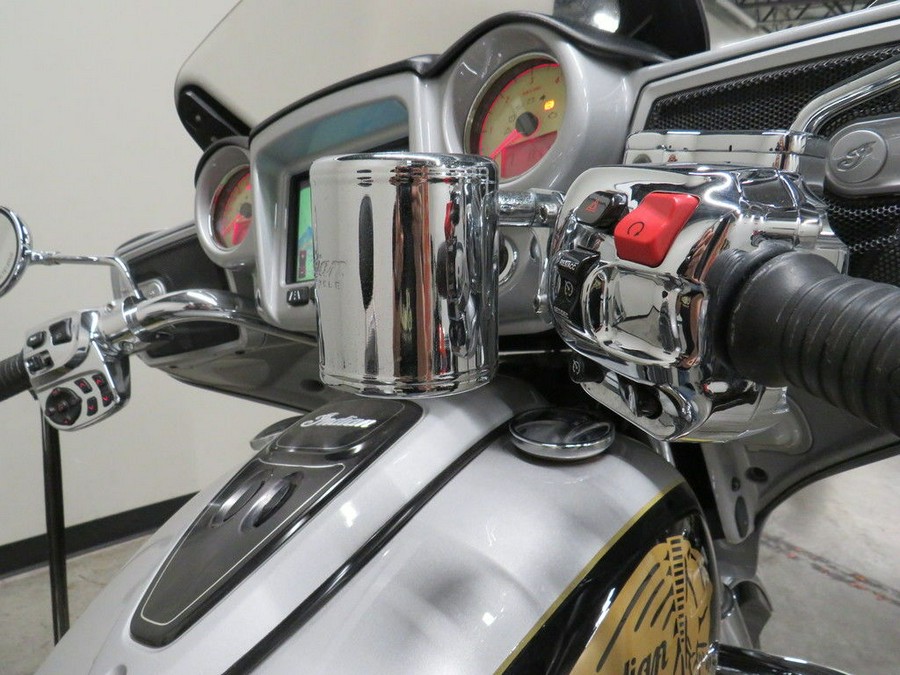 2017 Indian Motorcycle® Chieftain® Star Silver Over Thunder Black