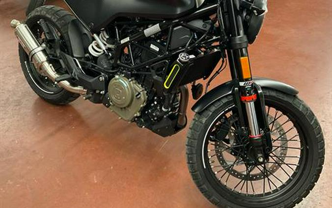2022 Husqvarna Svartpilen 401