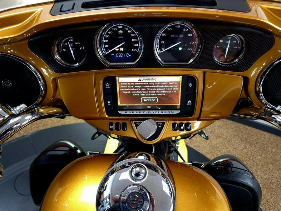 2015 Harley-Davidson® FLHTKSE - CVO™ Limited