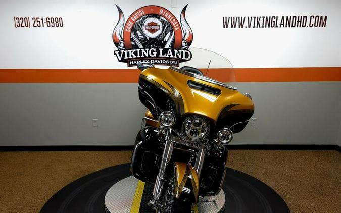 2015 Harley-Davidson® FLHTKSE - CVO™ Limited