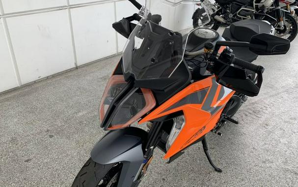 2023 KTM 1290 SUPER DUKE GT