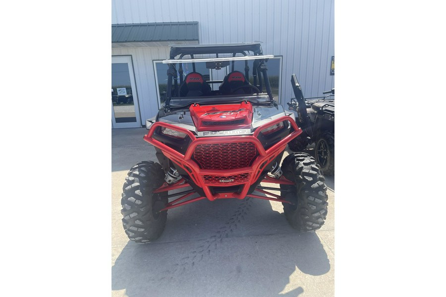 2018 Polaris Industries RZR XP® 4 Turbo DYNAMIX™ Edition-Black & Red