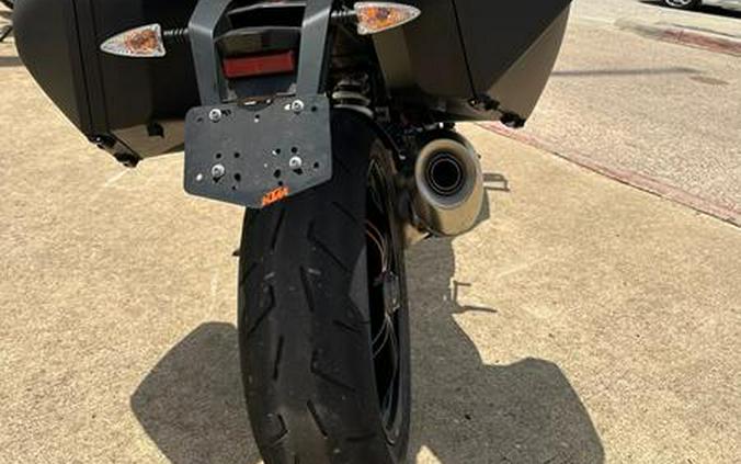 2023 KTM 1290 Super Duke GT