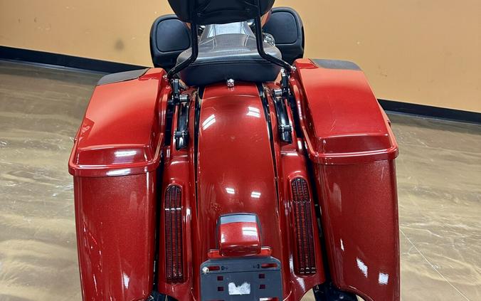 FLHXSE 2017 CVO™ Street Glide®