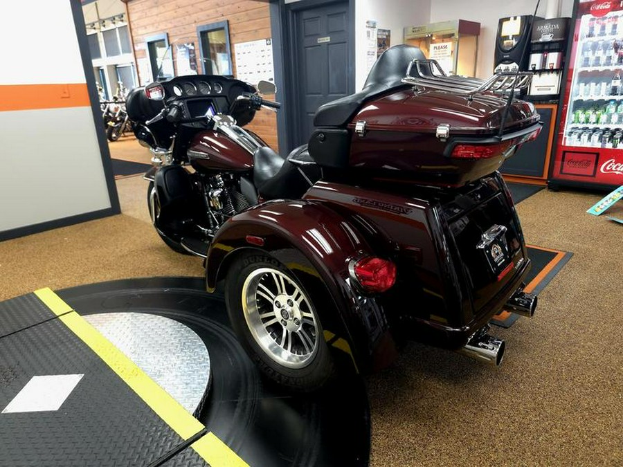 2019 Harley-Davidson® FLHTCUTG - Tri Glide® Ultra