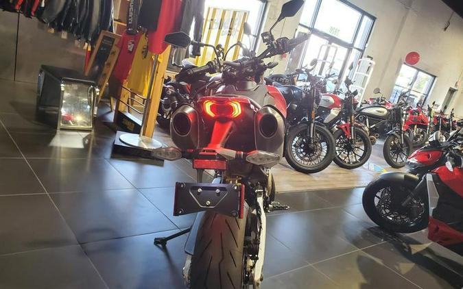 2024 Ducati Hypermotard 698 Mono Red