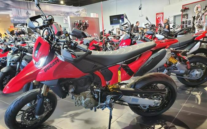 2024 Ducati Hypermotard 698 Mono Red