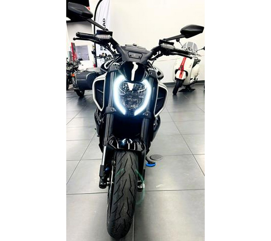 2025 Ducati Diavel V4