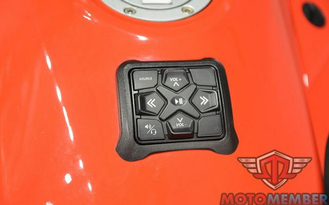 2022 Can-Am Spyder F3 Limited Chrome Wheels