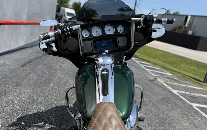 2019 Harley-Davidson® Street Glide FLHX - 09226T