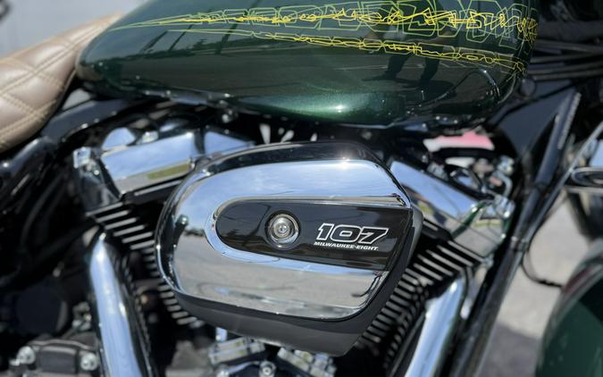 2019 Harley-Davidson® Street Glide FLHX - 09226T
