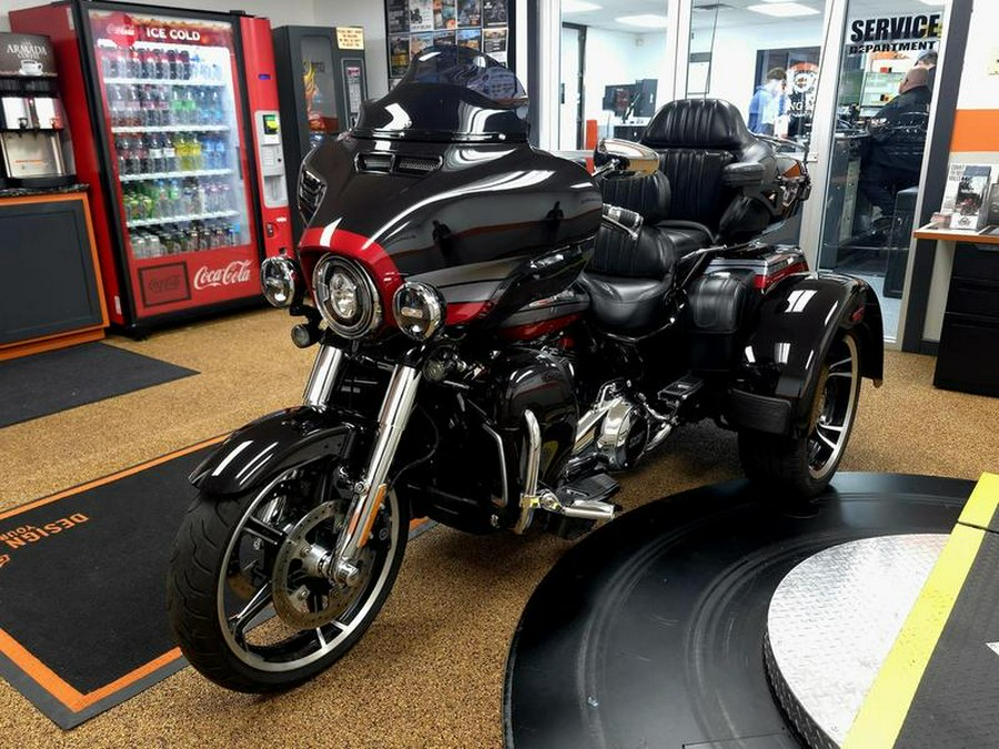 2020 Harley-Davidson® FLHTCUTGSE - CVO™ Tri Glide®