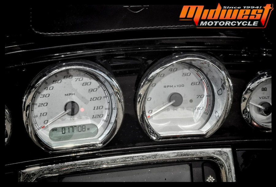 2016 Harley-Davidson® STREET GLIDE