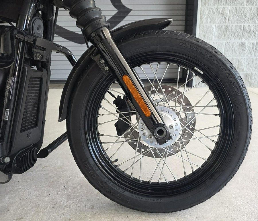 2020 Harley-Davidson® Street Bob® River Rock Gray
