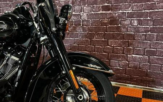 2020 Harley-Davidson® FLHCS - Heritage Classic 114