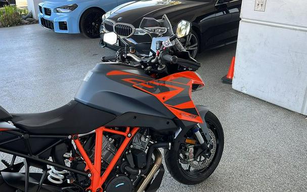 2023 KTM 1290 SUPER DUKE GT