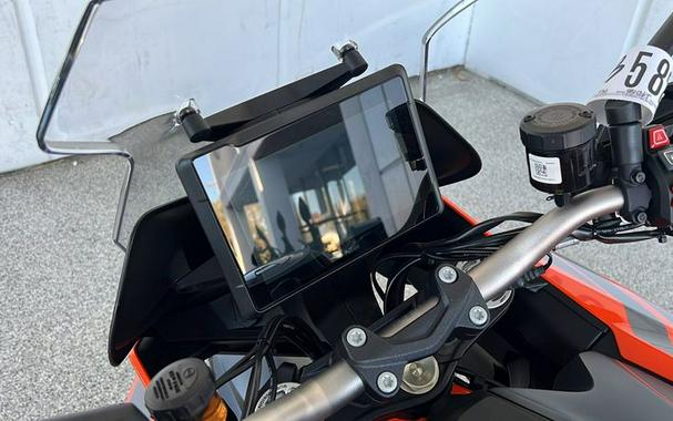 2023 KTM 1290 SUPER DUKE GT