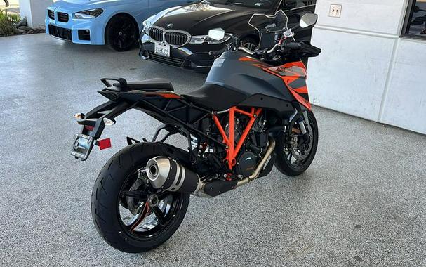 2023 KTM 1290 SUPER DUKE GT