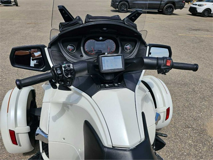 2017 Can-Am Spyder RT Limited