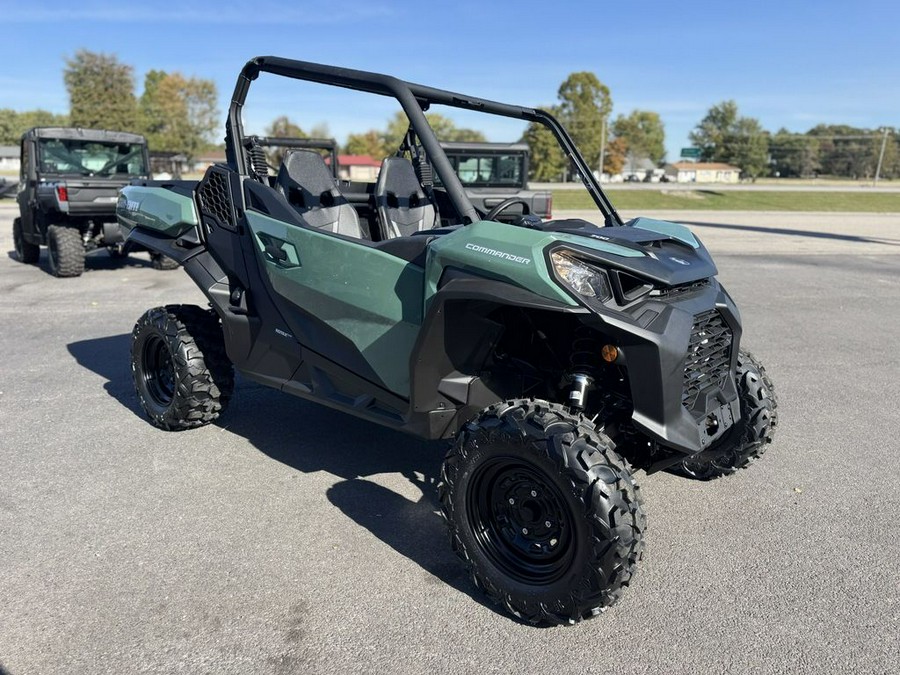 2026 Can-Am® Commander DPS 700