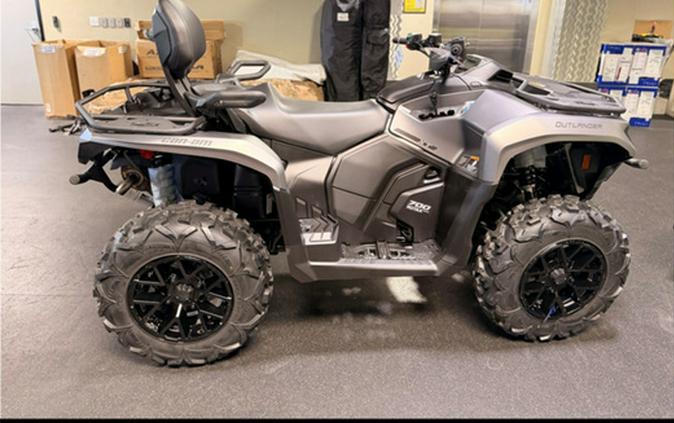 2026 Can-Am Outlander MAX XT 700