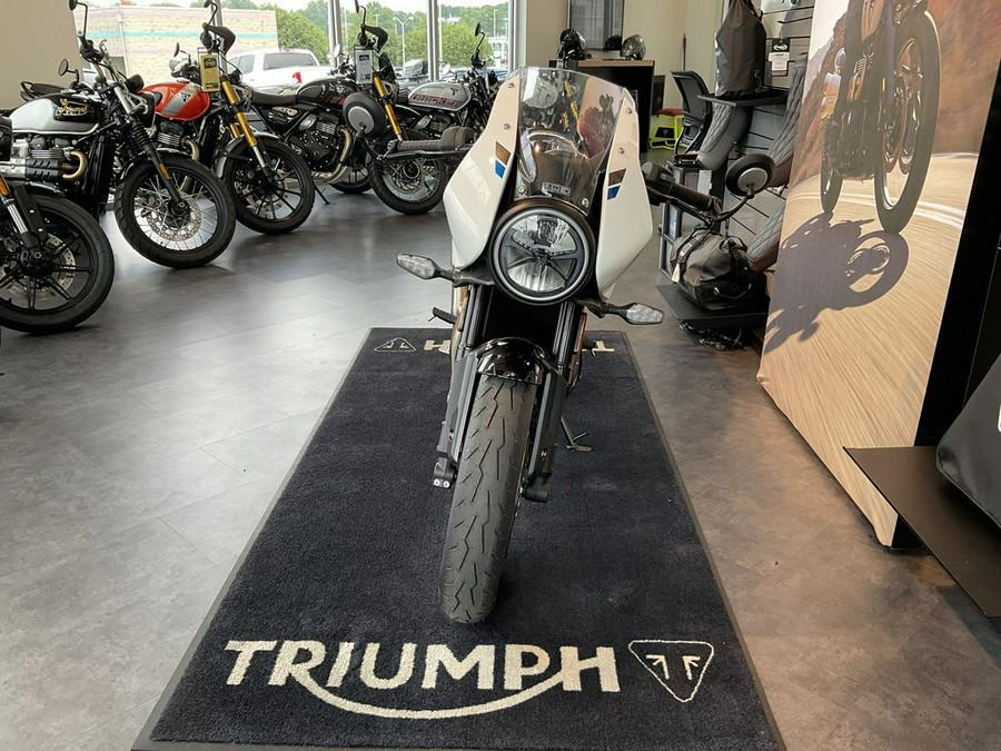 2026 Triumph Thruxton 400