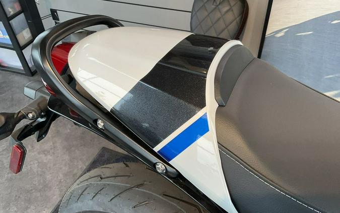 2026 Triumph Thruxton 400