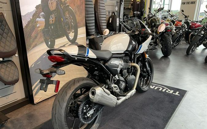 2026 Triumph Thruxton 400