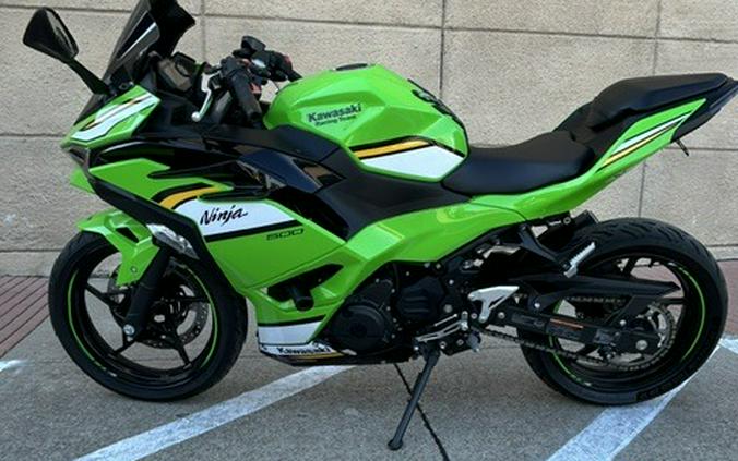 2025 Kawasaki Ninja® 500 SE KRT Edition ABS